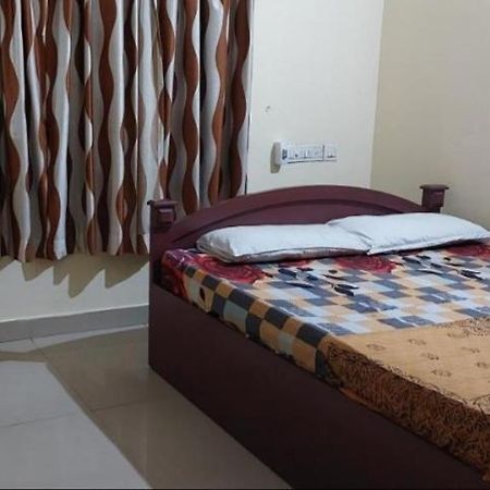 Guruvayur Adithya מראה חיצוני תמונה