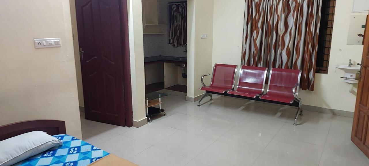 Guruvayur Adithya מראה חיצוני תמונה
